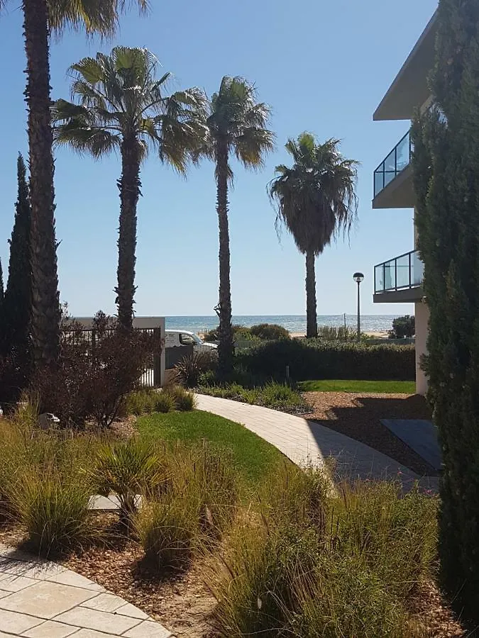 Cavalo Prеto Holiday apartment 200m to the beach Картейра